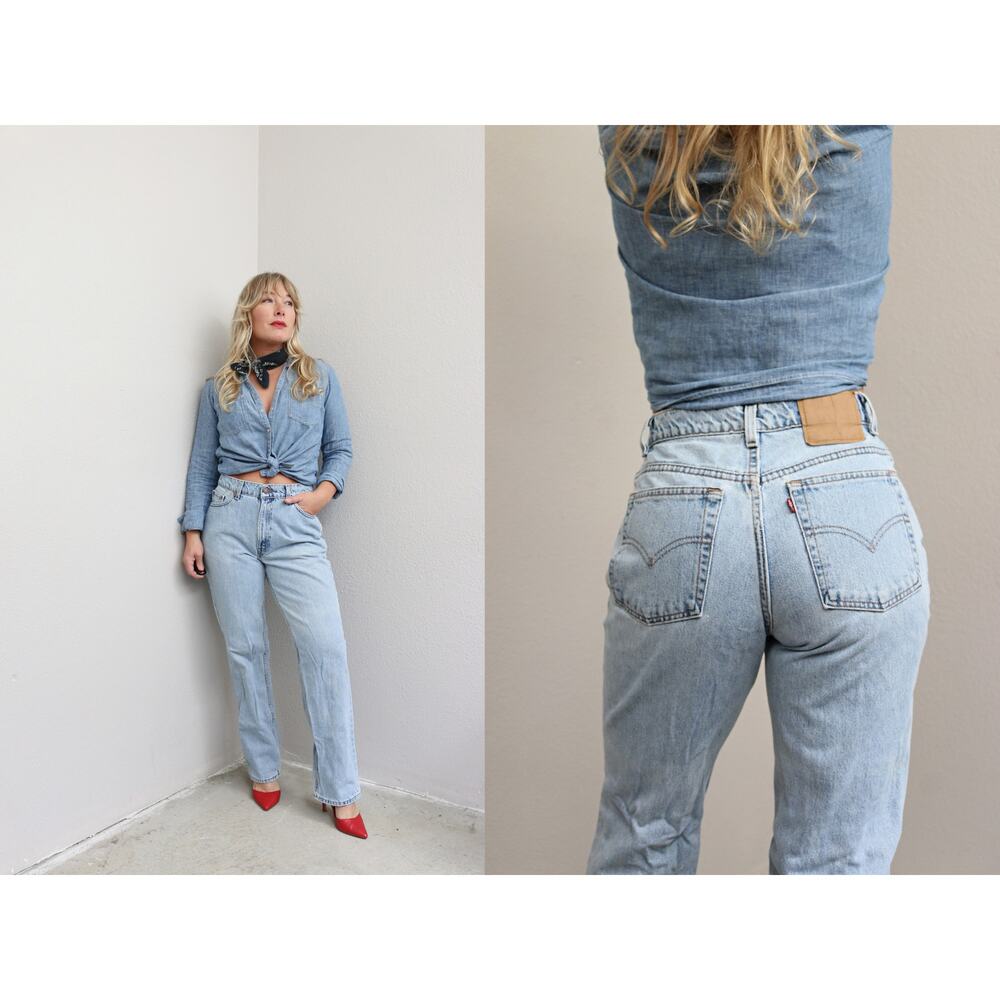 1990's Vintage 512 Levi's Slim Fit Straight Leg Light Wash Jeans ~ Women's SM MD
